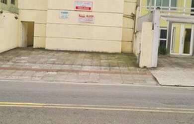 Imagem 2: Sobrado para aluguel ou venda possui 269 metros quadrados com 4 quartos e 4 bagas de garag