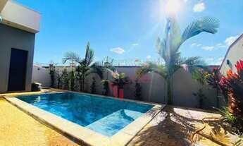 Imagem 3: Casa Térrea em Condomínio Fechado para Alugar ou Comprar de 03 Suítes no Bairro Residencia