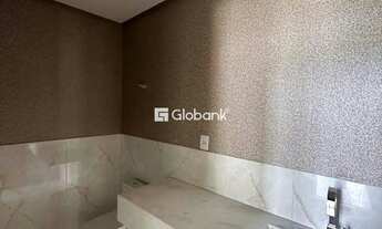 Imagem 7: Casa em Montes Claros, no bairro Ibituruna, à venda