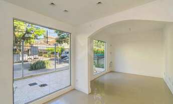 Imagem 2: Casa comercial com 246m², Menino Deus