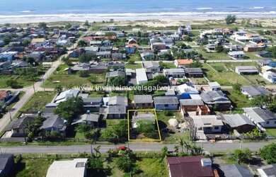 Imagem 6: Casa á venda com 2 dormitórios no bairro Jardim Ultramar em Balneário Gaivota / SC