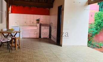 Imagem 6: Casa com Edícula - Vila Industrial - 4 Dormitórios - 190m²