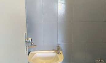 Imagem 4: Sala comercial no setor Oeste próximo a avenida Assis Chateubriand, reformada com piso por