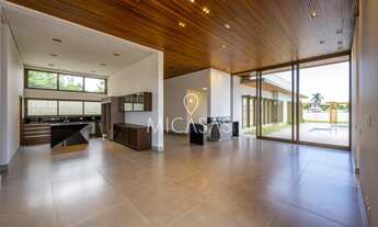 Imagem 6: Casa de condomínio térrea para venda possui 365 metros quadrados com 3 quartos