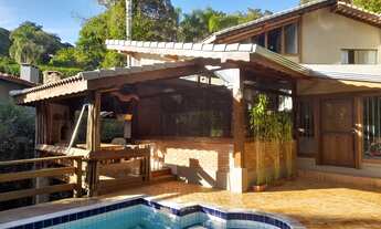 Imagem: Linda casa em condomínio na beira da represa