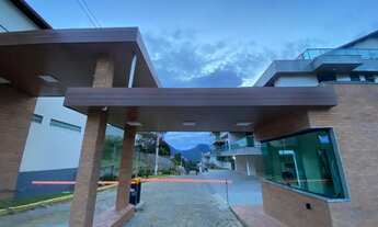 Imagem 2: Apartamento com 03 quartos, elevador e vaga coberta nas Braunes - Nova Friburgo - RJ