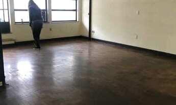 Imagem 5: Sala a 200 metros do metrô com um belo terraço