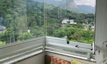 Imagem 2: Apartamento com 63 metros quadrados com 2 quartos em Camorim - Rio de Janeiro - RJ