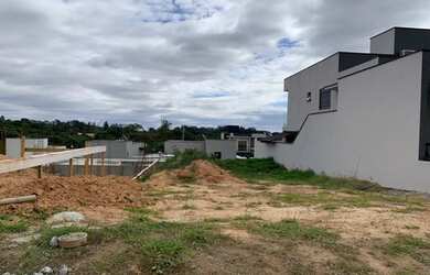 Imagem 2: Lindo Terreno com vista para a mata no condomínio Mantova