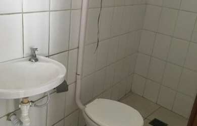 Imagem 2: Sala/Conjunto para aluguel possui 50 metros quadrados em Centro - Cabo Frio - RJ