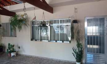 Imagem 3: Casa para Venda em Mogi das Cruzes, Vila Suissa, 4 dormitórios, 2 suítes, 2 banheiros, 5 v