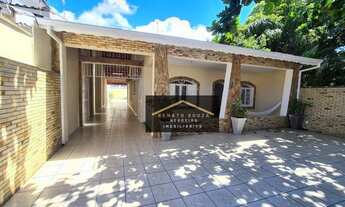 Imagem: Casa Térrea no centro de Peruíbe 200 metros