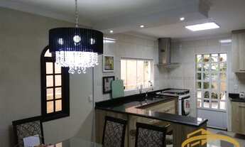 Imagem 2: Sobrado Jardim Cipava, Osasco, com 3 dormitórios, sendo 1 suíte, quintal e 2 vagas de gara