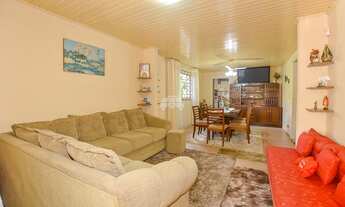 Imagem 3: Casa para venda tem 191 metros quadrados com 3 quartos em Maria Antonieta - Pinhais - PR