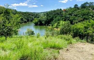 Imagem 3: Terreno para sitio