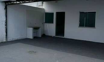 Imagem 11: CASA PRÓX DO BOLO DA VOVÓ TEREZA NO PQ DAS LARANJEIRAS COM 03 QUARTOS