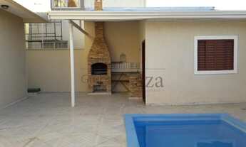 Imagem: Casa para aluguel possui 200 metros quadrados