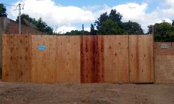 Imagem: Lote em rua pública