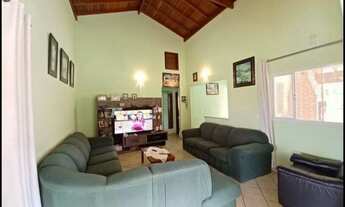 Imagem 7: Casa de condomínio para venda tem 250 metros quadrados com 3 quartos