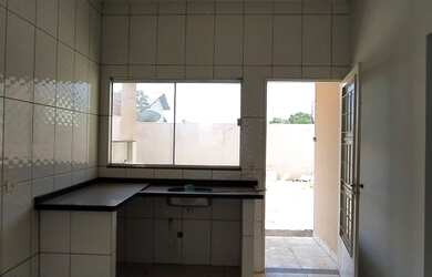 Imagem 3: Casa para venda financiada, tem 98 m² com 3/4 sd 1 suite terreno amplo