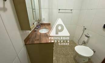 Imagem 3: Apartamento em Botafogo com 2 quartos, dependência completa e área de serviço