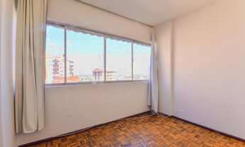 Imagem 4: Apartamento para venda com 47 metros quadrados com 2 quartos em Água Verde - Curitiba - PR