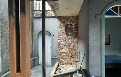 Imagem 4: Casa para venda possui 239 metros quadrados com 4 quartos em Rio Branco - Belo Horizonte