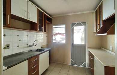 Imagem 2: Casa térrea de 3 dormitórios, 3 vagas de garagem, infra completa,... Ref.:C1103