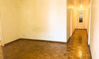 Imagem: Apto sol manha, prédio familiar, portaria