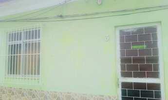 Imagem 2: Aluga-se pequena casa em bento ribeiro- lado da joao vicente