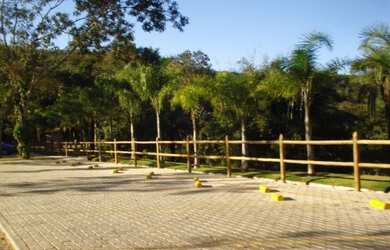 Imagem 7: Sítio no Condomínio Village c/ 4 Quartos e Piscina