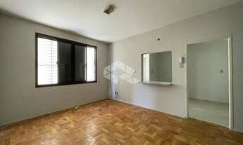 Imagem 2: Apartamento para venda com 65 metros quadrados com 2 quartos em Menino Deus - Porto Alegre