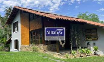 Imagem: Casarão no cobiçado condomínio Village