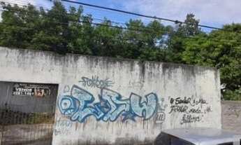 Imagem: Terreno com duas entradas