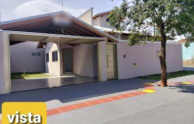 Imagem 3: Vendo Linda Casa Nova 03 qtos - 01 Quadra do Colégio Militar - Santa Carmélia