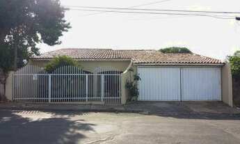 Imagem: Itatinga - Casa Padrão - Centro