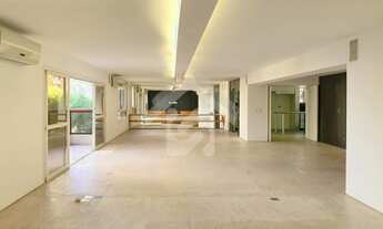 Imagem 7: 330m2 Ao lado do Clube Pinheiros com 4 vagas e varanda