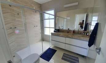 Imagem 6: Casa para Venda em Valinhos, Pinheiro, 4 dormitórios, 4 suítes, 1 banheiro, 4 vagas