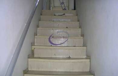 Imagem 5: Galpão para Venda no bairro Vila Bertioga com 500m², vagas. 1º andar com salas e copa. Exc