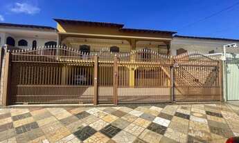 Imagem 4: Excelente Sobrado na Qnd 49 com 6 Quartos sendo 3 suites..