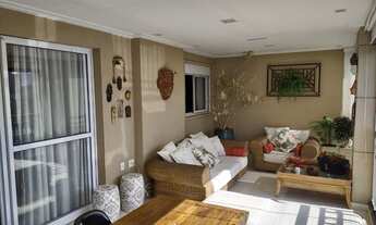 Imagem 7: Apartamento de alto padrão com 242 m² de área útil, 3 suítes, 3 vagas de garagem, ampla s