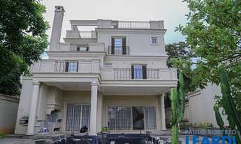 Imagem: CASA ASSOBRADADA - PERDIZES - SP