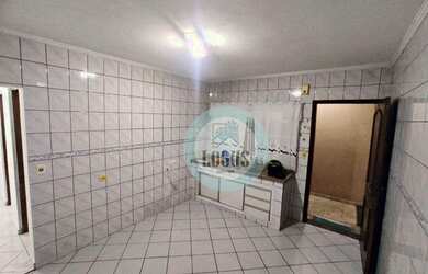 Imagem 2: Casa bem distribuída com 178m² composta por 3 dormitórios sento 1 suíte, à venda por R$ 36