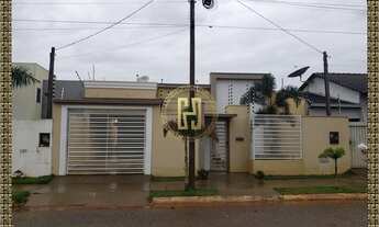 Imagem 2: Casa à venda com 3 quartos sendo / Nova Mutum