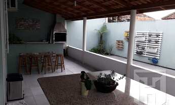 Imagem 3: PALHOçA - Casa Padrão - Madri