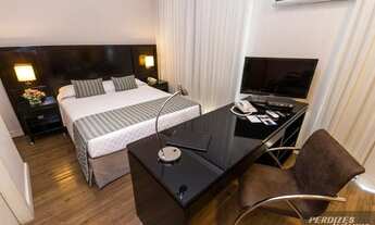 Imagem: Perdizes flat decorado no pool com todos