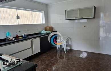 Imagem 6: Casa com 3 dormitórios para alugar, 200 m²