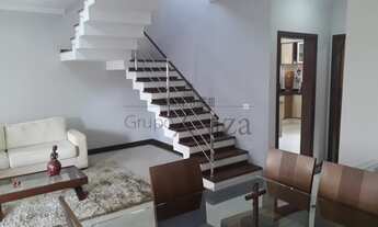 Imagem 2: Casa Sobrado - Jardim das Indústrias - 3 Dormitórios - 223m²