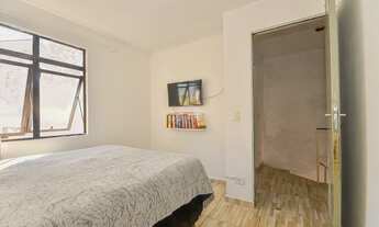 Imagem 3: Sobrado para venda possui 69 metros quadrados com 3 quartos em Alto Boqueirão - Curitiba