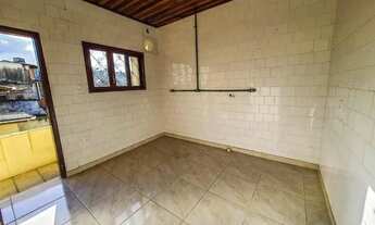 Imagem 5: QUITINETE nova ( PISO SUPERIOR da casa ) pronta para morar próximo ao IFSC em excelente l